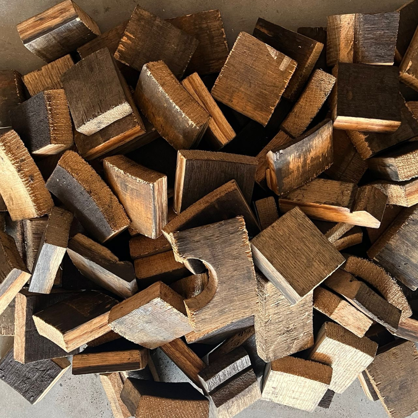 BBQ Rookhout Chunks Whiskey Barrel - Unieke BBQ Smaak van Gerijpt Eikenhout